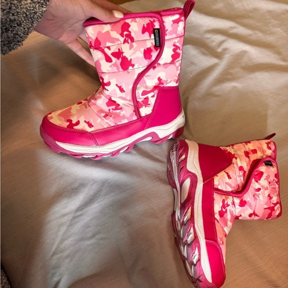 Pink Camouflage Winter Boots